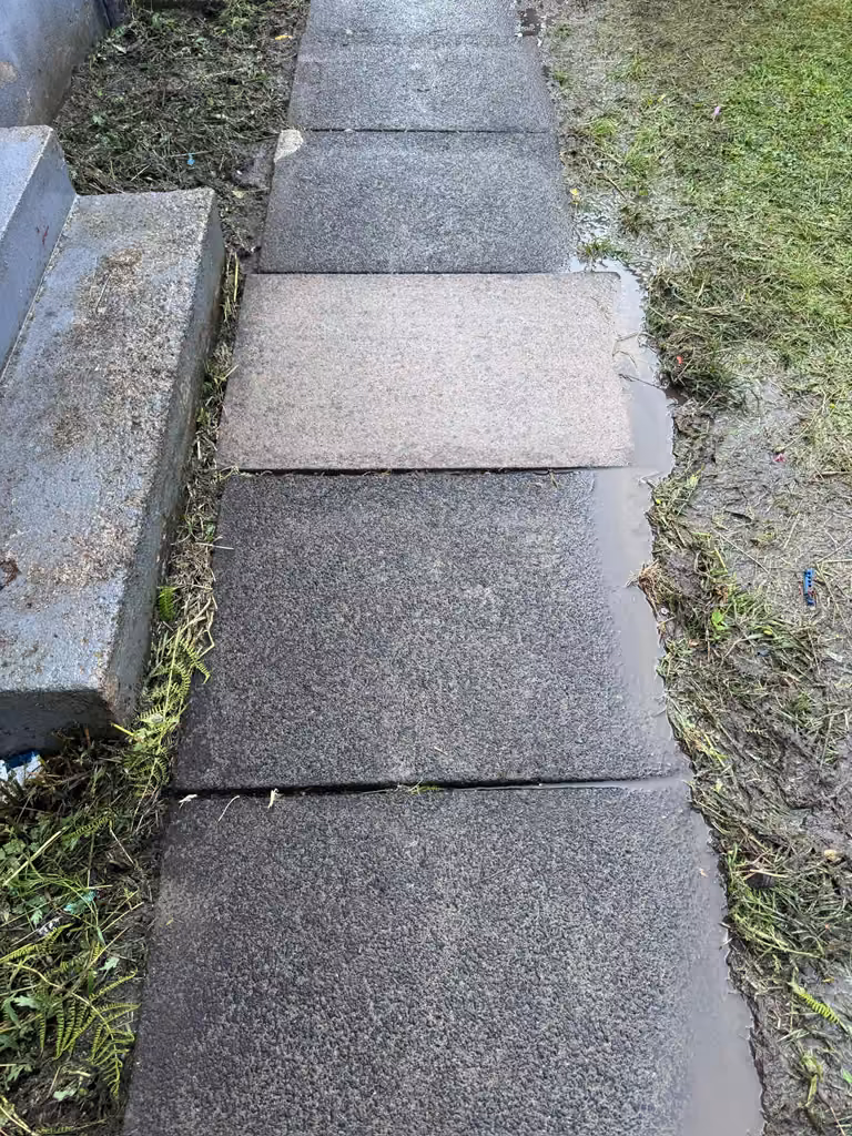 Clean paving slabs after pressure washing
